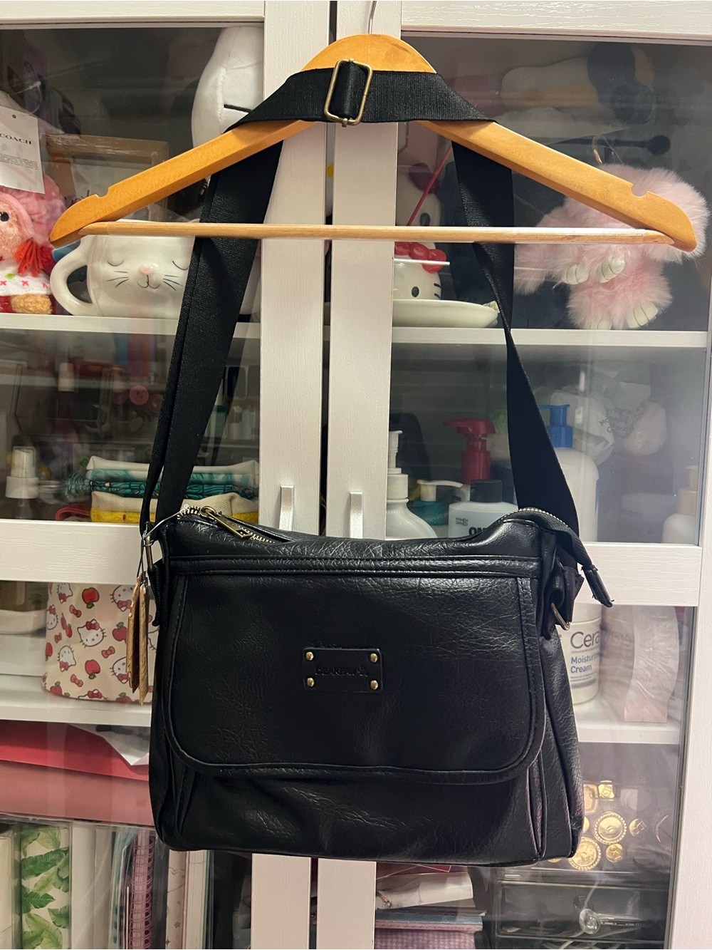 Bearpaw Faux Leather Crossbody Shoulder Bag Black NWT Vintage Collection